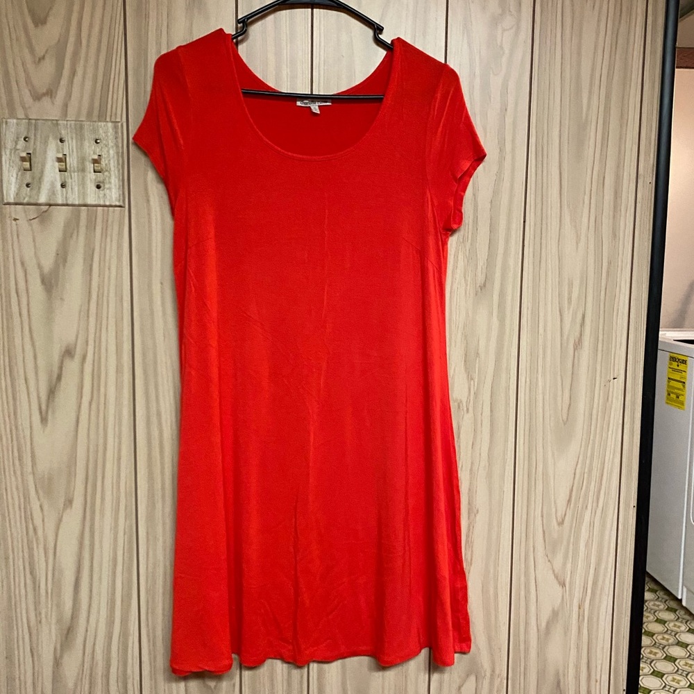 Medium red dress